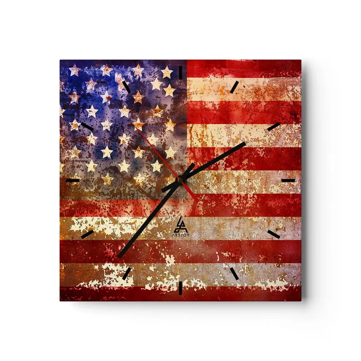 Zegar ścienny - Stylizowana flaga USA z efektem postarzenia - 30x30cm - Chwała nie przemija - Nowoczesna dekoracja ścienna do salonu i sypialni ARTTOR