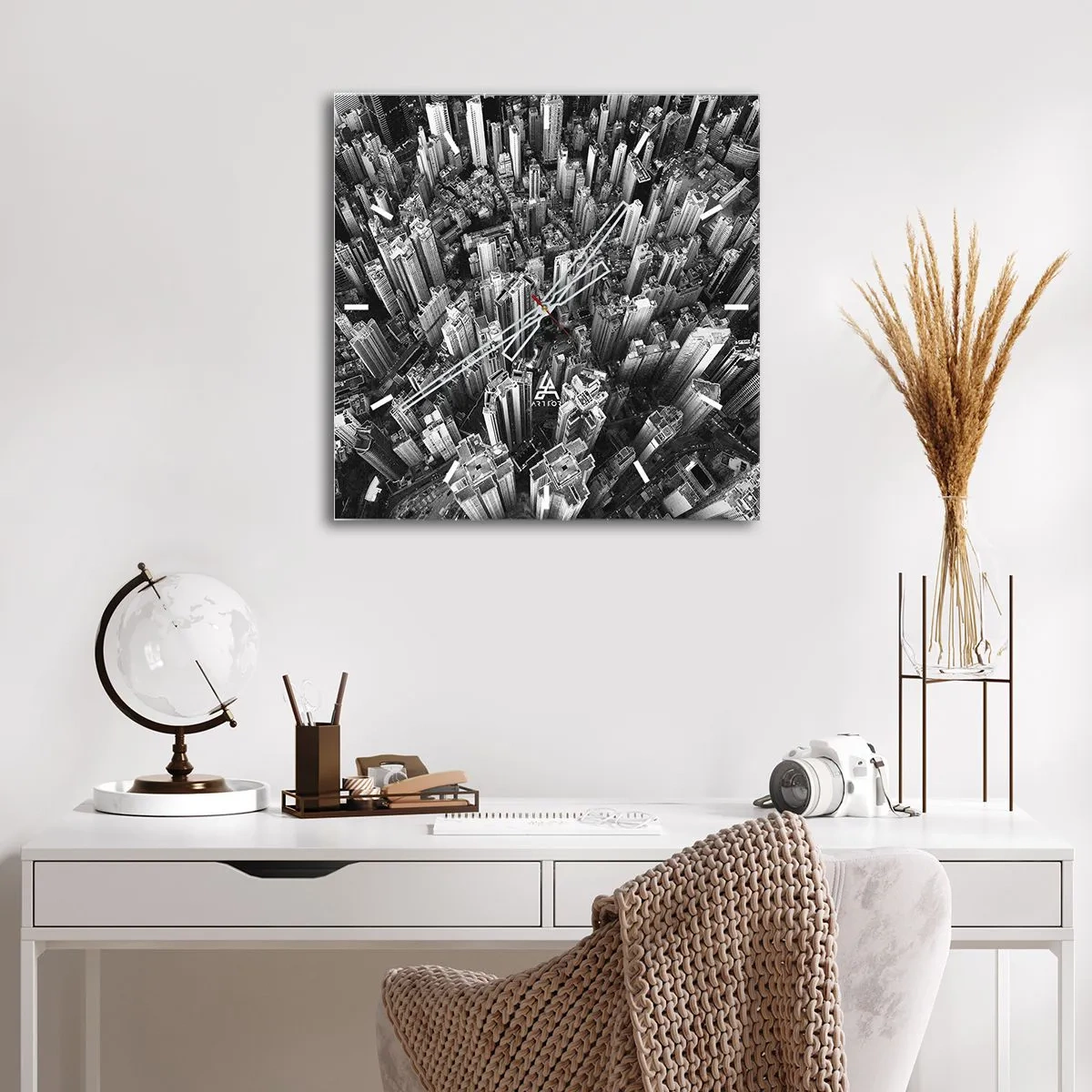 Zegar ścienny - Wciąż wyżej i wyżej - 40x40 cm