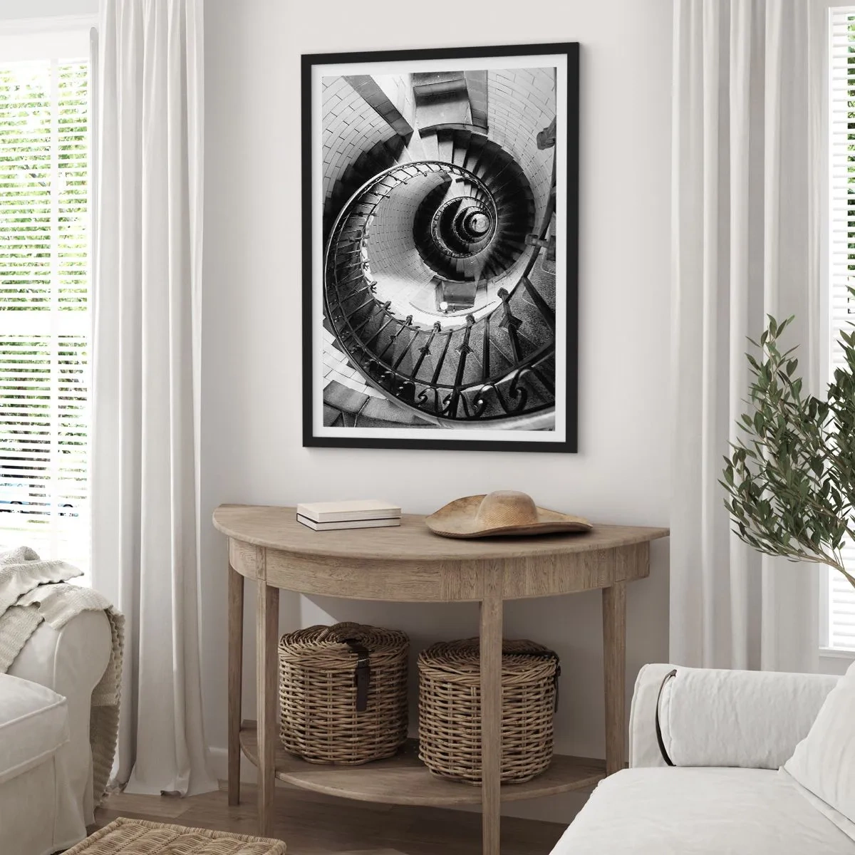 Plakat w czarnej ramie - Spiralne schody w czarno-białej perspektywie - 50x70cm - Wyżej i wyżej - Nowoczesna dekoracja ścienna do salonu i sypialni ARTTOR