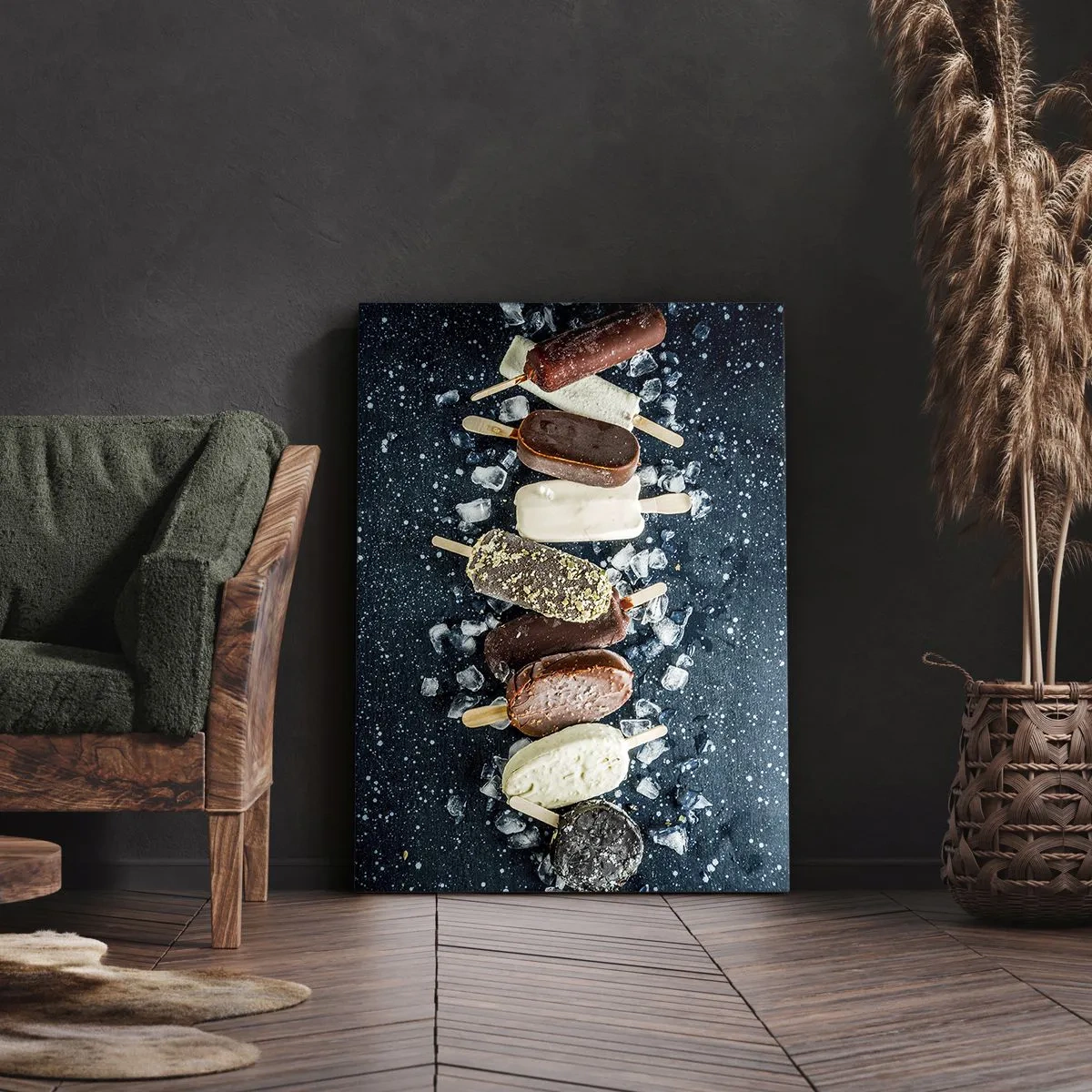Obraz na płótnie - Fotografia lodów na patyku ułożonych na lodzie - 50x70cm - Smak gorącego lata - Nowoczesna dekoracja ścienna do salonu, kuchni i sypialni ARTTOR