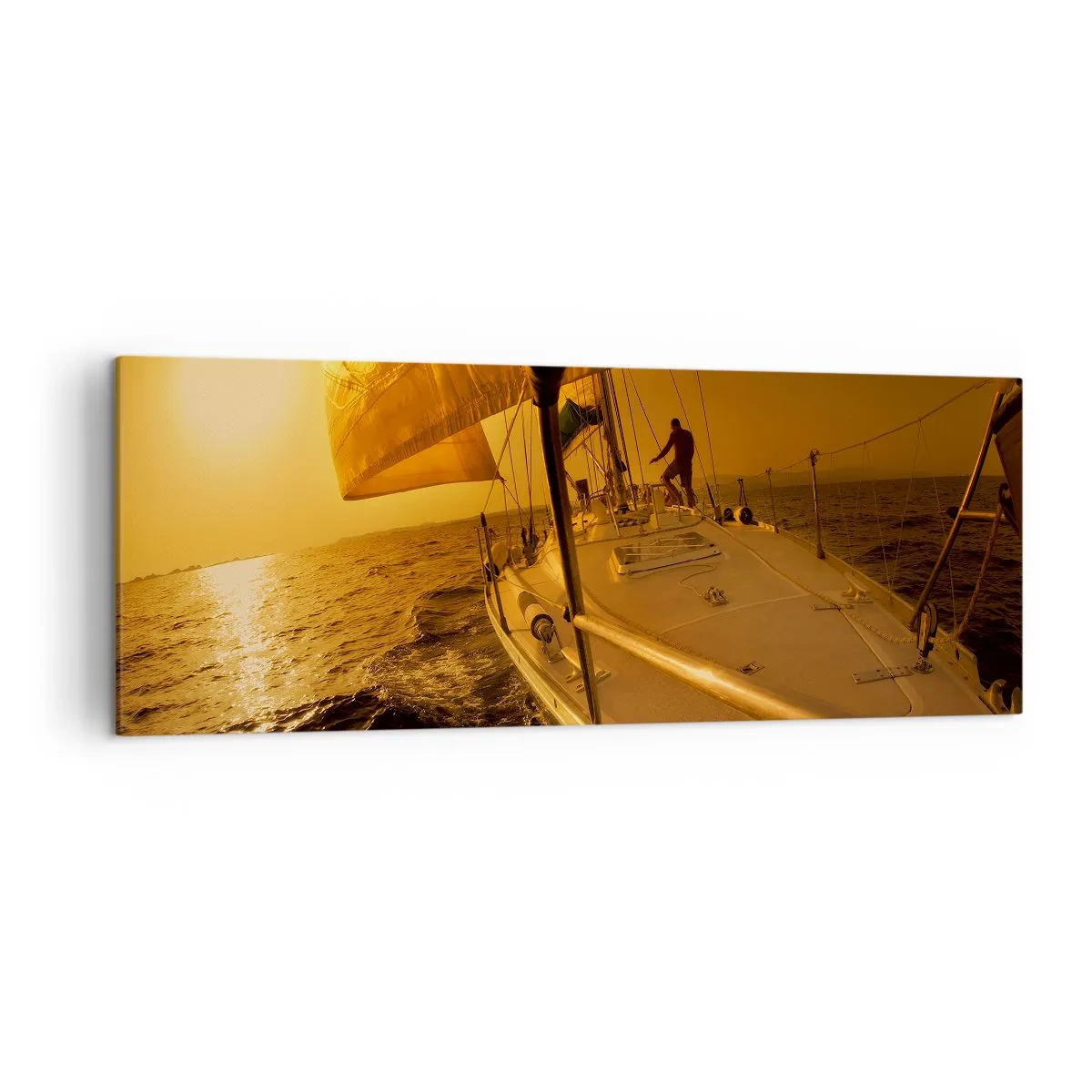 Obraz na płótnie - Żaglówka na morzu podczas zachodu słońca, złota poświata. - 140x50cm - Złoty wieczór po wielobarwnym dniu - Nowoczesna dekoracja ścienna do salonu i sypialni ARTTOR