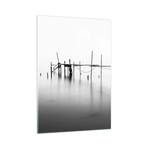Obraz na szkle - Czarno-biały pomost na spokojnej tafli wody - 50x70cm - A jeśli świata nie ma? - Nowoczesna dekoracja ścienna do salonu, kuchni i sypialni ARTTOR