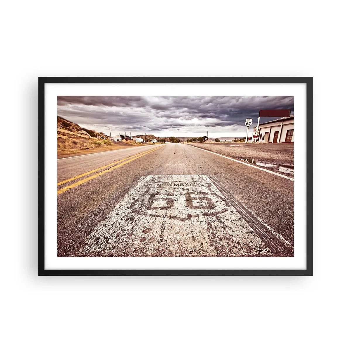 Plakat w czarnej ramie - Droga Route 66 w klimacie pustynnym z malowniczym niebem - 70x50cm - Mother Road - amerykańska legenda - Nowoczesna dekoracja ścienna do salonu i sypialni ARTTOR