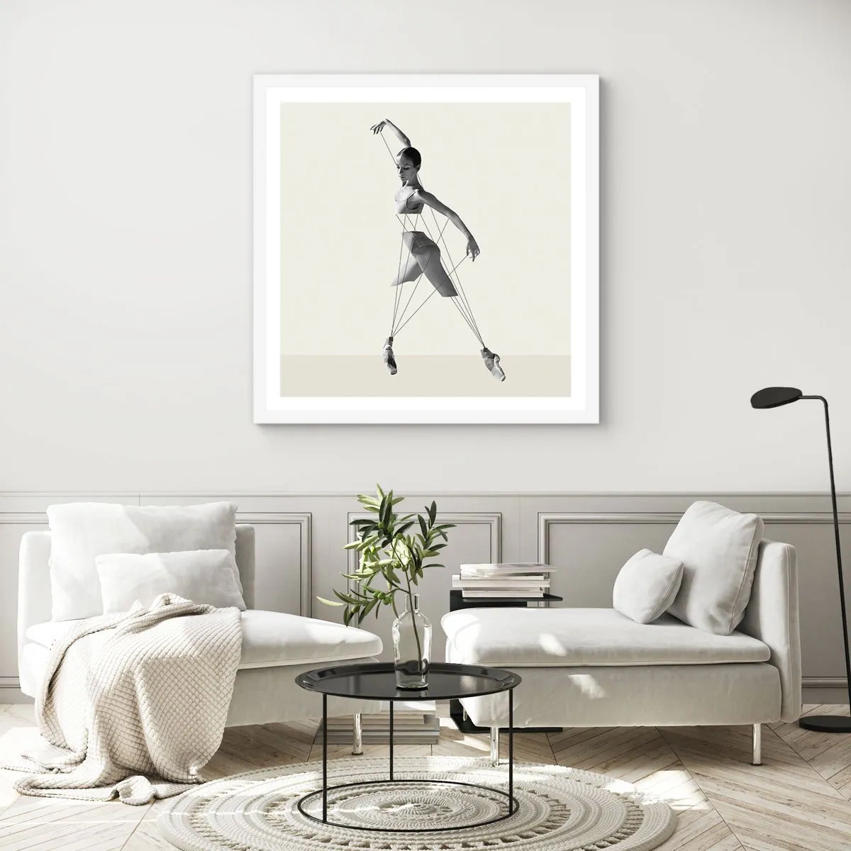 Plakat w białej ramie - W teatrze świata - 60x60 cm