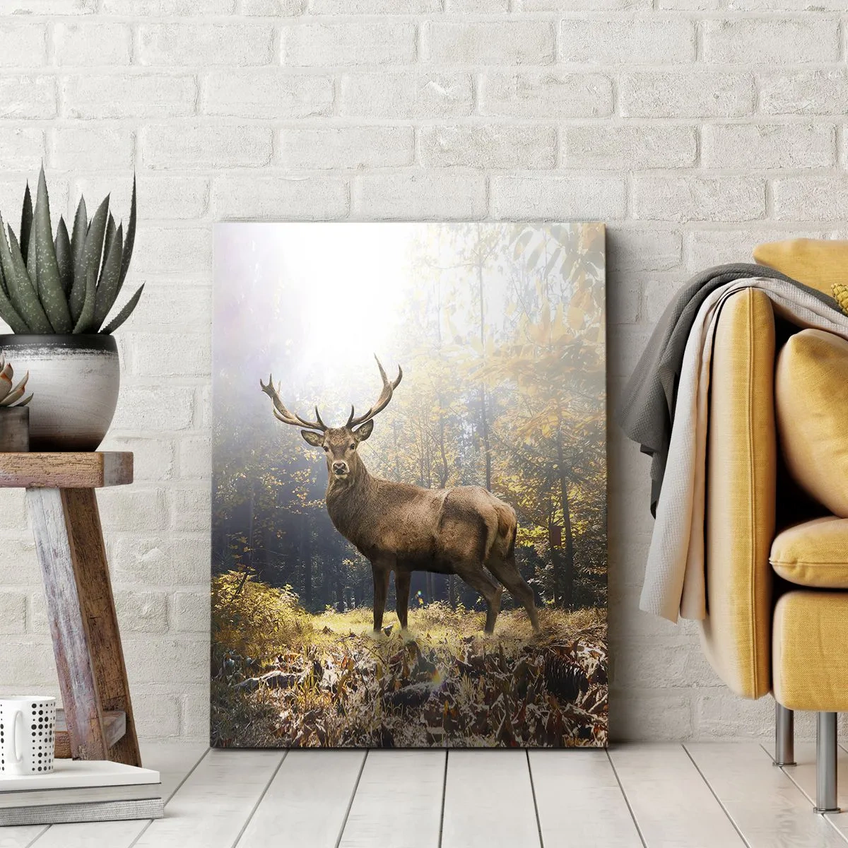 Obraz na płótnie - Jeleń w jesiennym lesie z promieniami słońca - 80x120cm - W pełnym majestacie - Nowoczesna dekoracja ścienna do salonu i sypialni ARTTOR