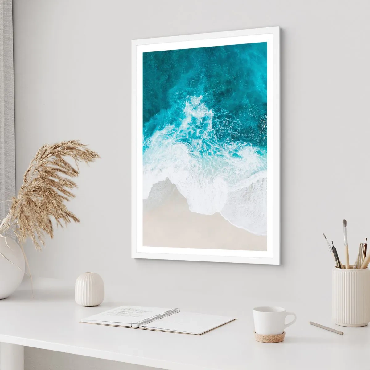 Plakat w białej ramie - Naturalna pieszczota - 30x40 cm