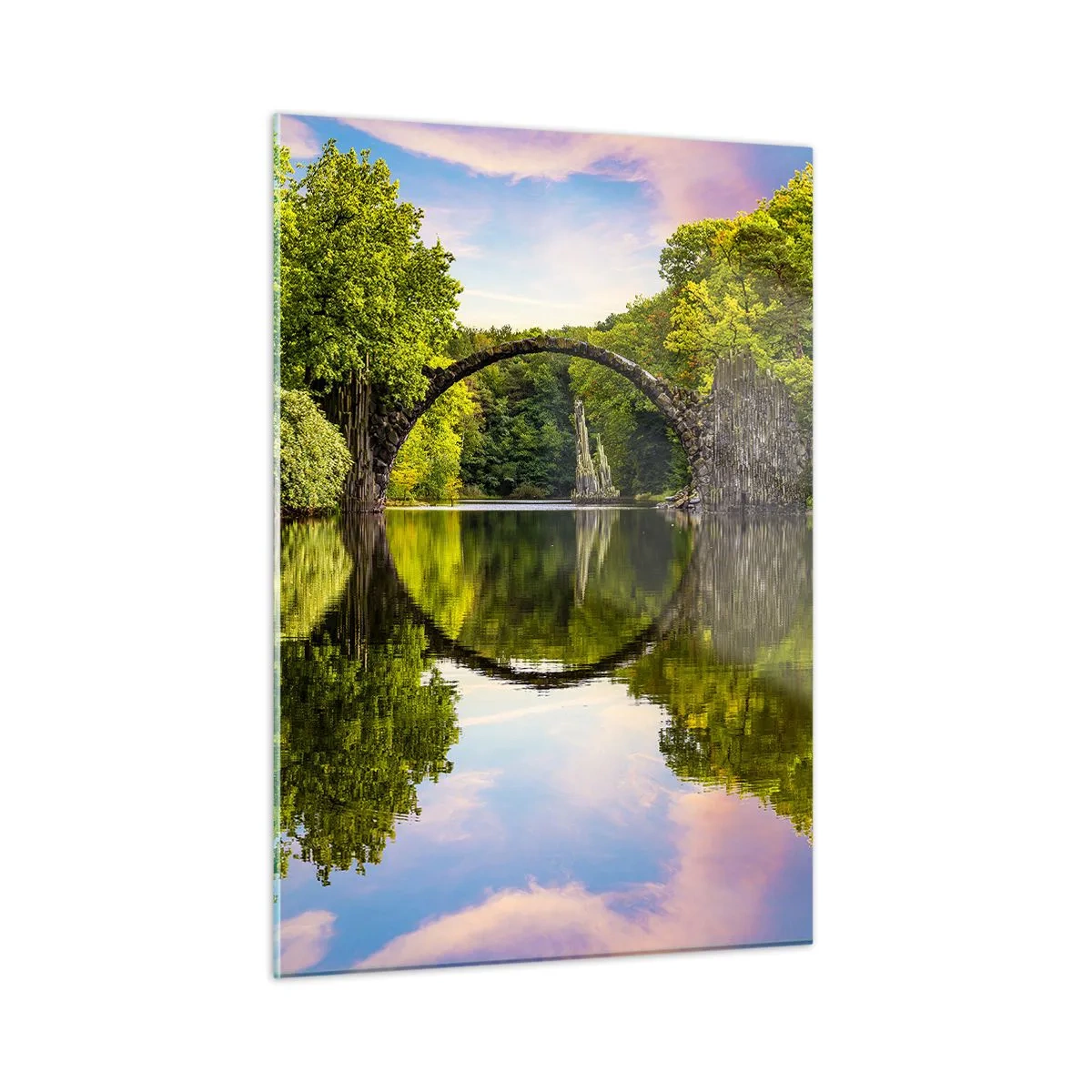 Obraz na szkle - Kamienny most odbijający się w spokojnej tafli jeziora - 50x70cm - Na styku dwóch światów - Nowoczesna dekoracja ścienna do salonu, kuchni i sypialni ARTTOR
