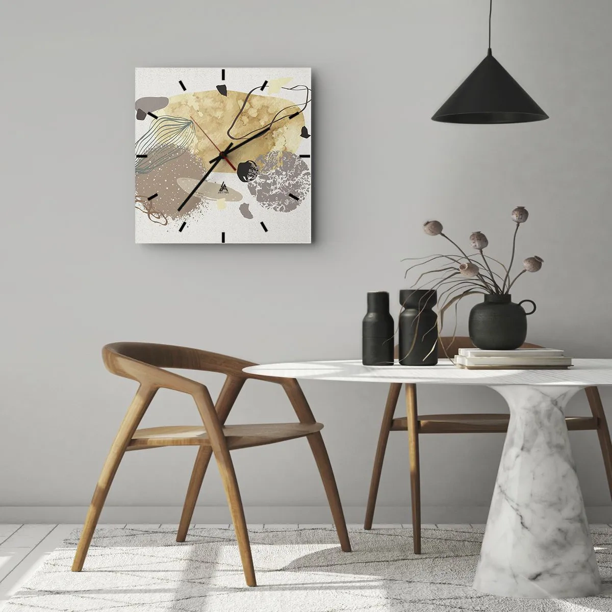 Zegar ścienny - Kompozycja abstrakcyjnych kształtów w beżach i żółciach - 30x30cm - Plumkologia stosowana - Nowoczesna dekoracja ścienna do salonu i sypialni ARTTOR