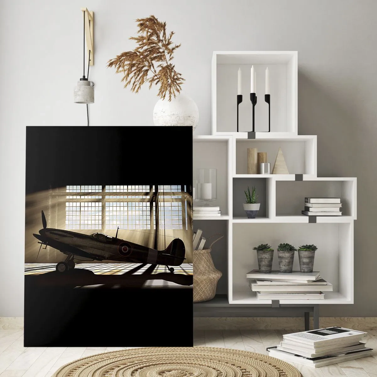Obraz na szkle - Historyczny samolot w hangarze oświetlonym promieniami słońca - 80x120cm - Odpoczynek wojownika - Nowoczesna dekoracja ścienna do salonu i sypialni ARTTOR