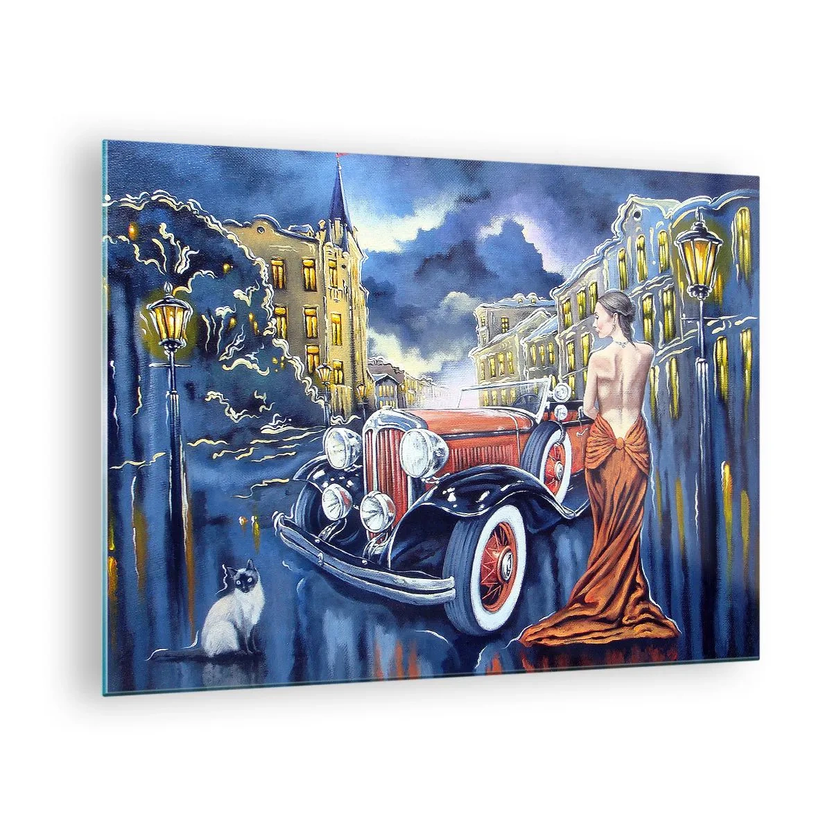Obraz na szkle - Kobieta w eleganckiej sukni obok klasycznego samochodu - 70x50cm - Nokturn w błękicie i koralu - Nowoczesna dekoracja ścienna do salonu i sypialni ARTTOR