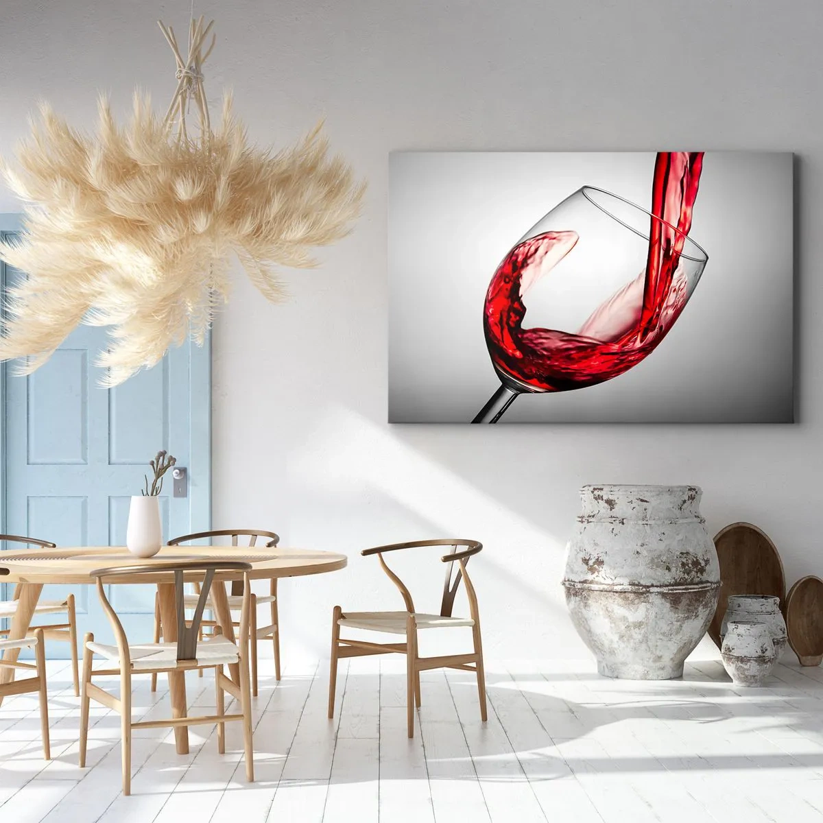 Obraz na płótnie - Kieliszek z czerwonym winem podczas nalewania na jasnym tle - 70x50cm - Barwa - ruch - dźwięk - Nowoczesna dekoracja ścienna do salonu i sypialni ARTTOR