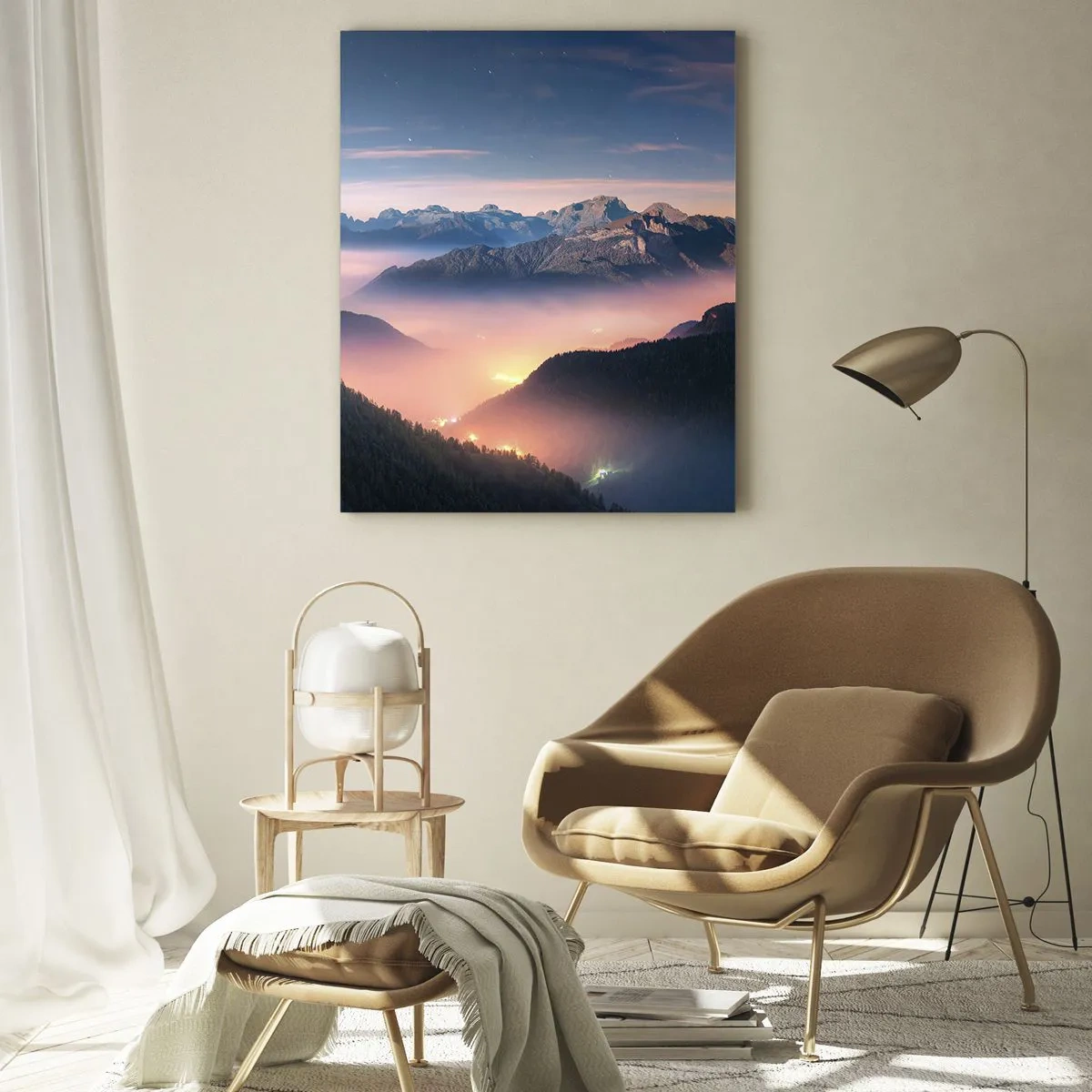 Obraz na szkle - Górski krajobraz z doliną wypełnioną mgłą - 80x120cm - Światło w dolinach - Nowoczesna dekoracja ścienna do salonu i sypialni ARTTOR