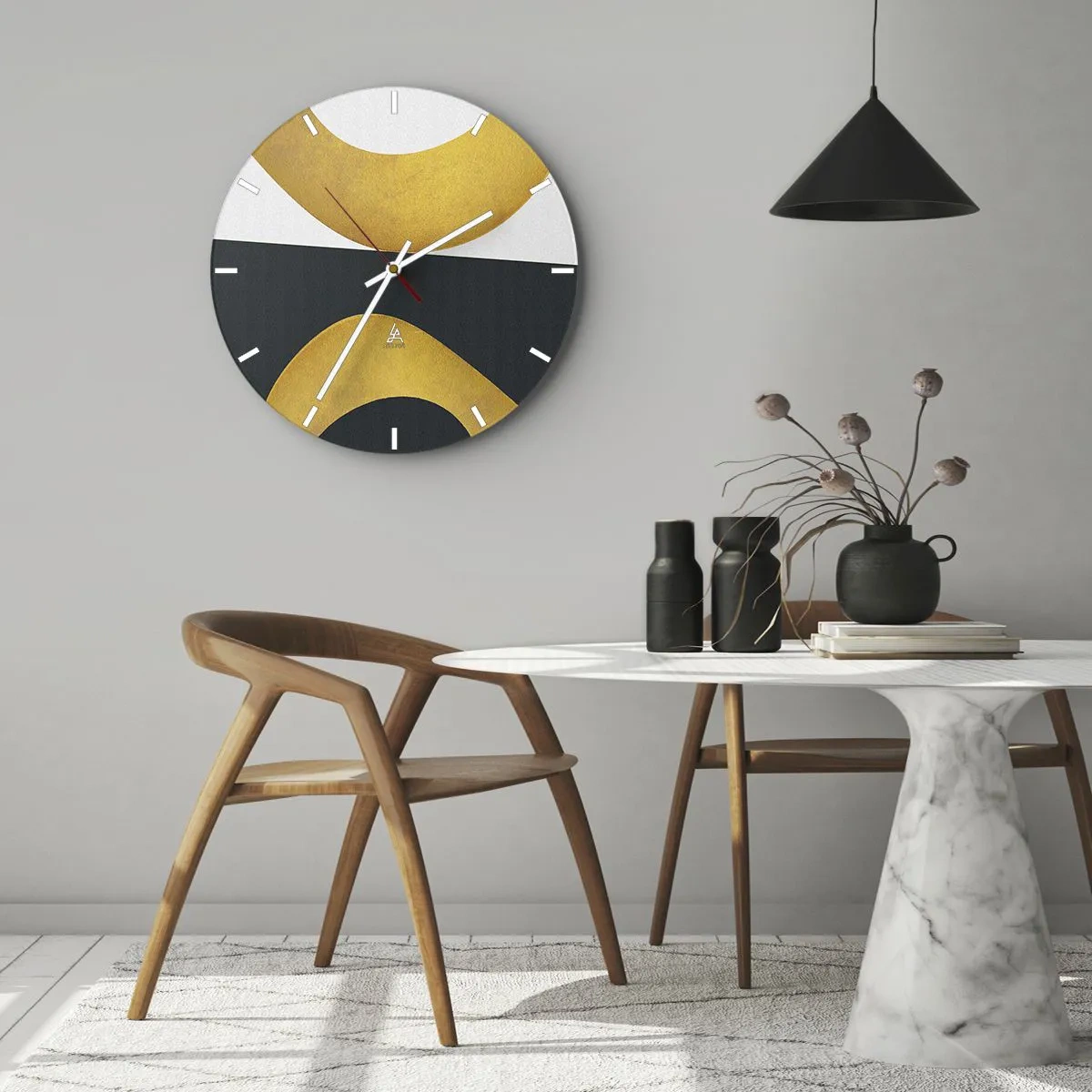 Zegar ścienny - Abstrakcyjne złote kształty na czarno-białym tle - 30x30cm - Po pierwsze: złoto - Nowoczesna dekoracja ścienna do salonu, kuchni i sypialni ARTTOR