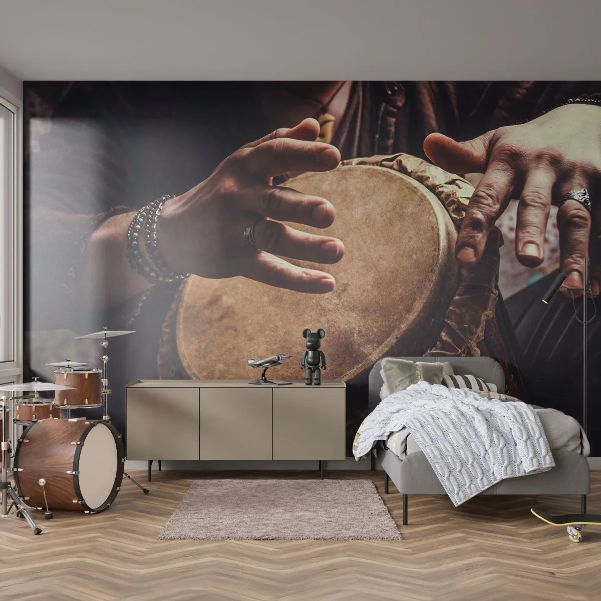 Fototapeta Premium Sand - Dłonie grające na tradycyjnym bębnie djembe - 100x70cm - W rytmie serca - Nowoczesna dekoracja ścienna do salonu, kuchni i sypialni ARTTOR