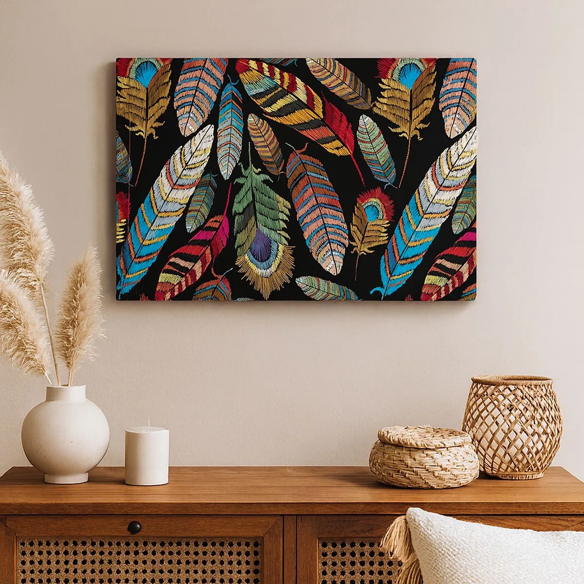 Obraz na płótnie - Kolorowe pióra na czarnym tle - 70x50cm - Ptasi karnawał - Nowoczesna dekoracja ścienna do salonu i sypialni ARTTOR