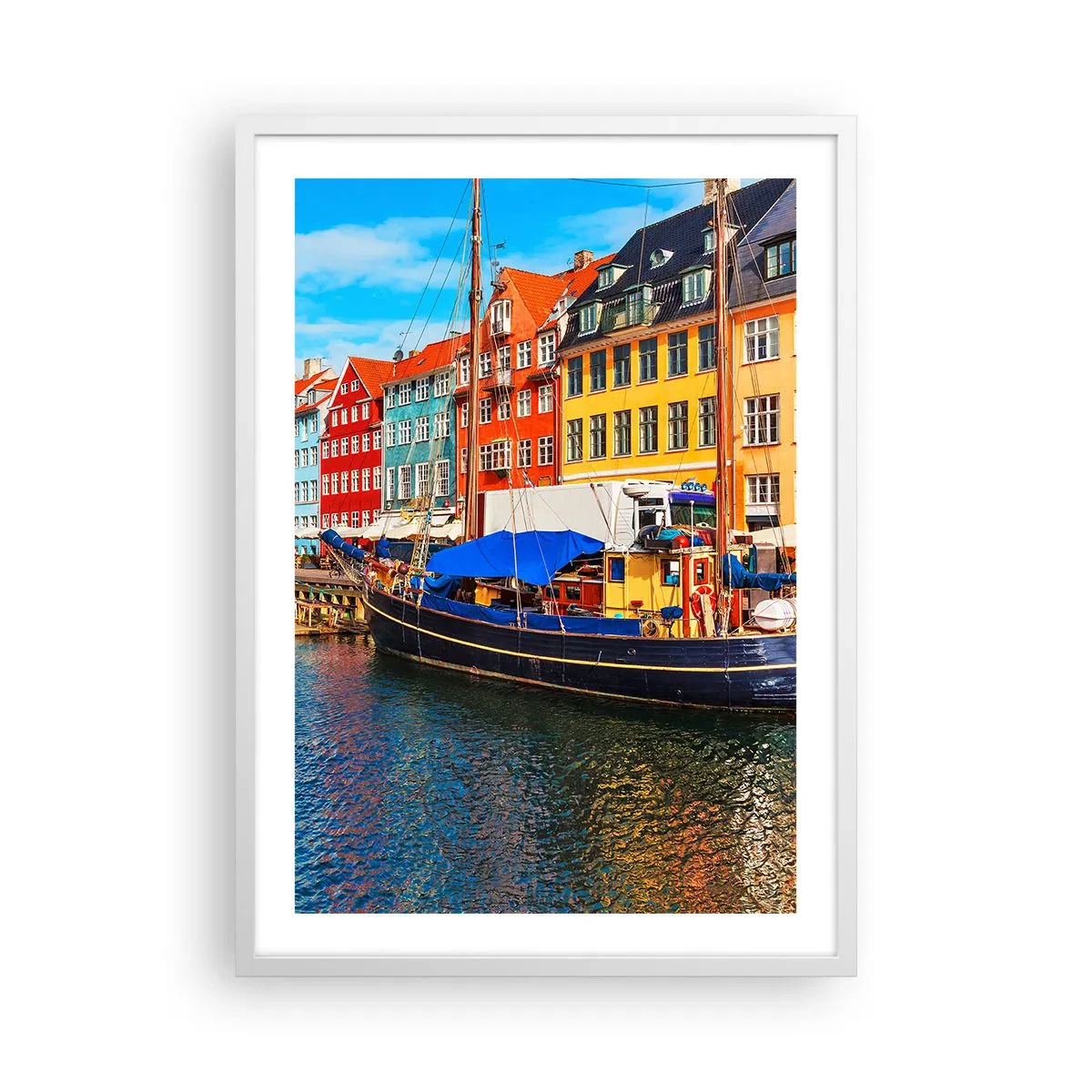 Plakat w białej ramie - Radosne nabrzeże - 50x70 cm