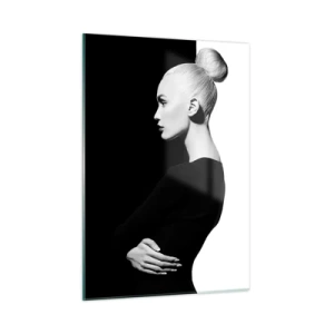 Obraz na szkle - Czarno-biały portret kobiety w eleganckim koku - 50x70cm - Po prostu kobieta - Nowoczesna dekoracja ścienna do salonu, kuchni i sypialni ARTTOR