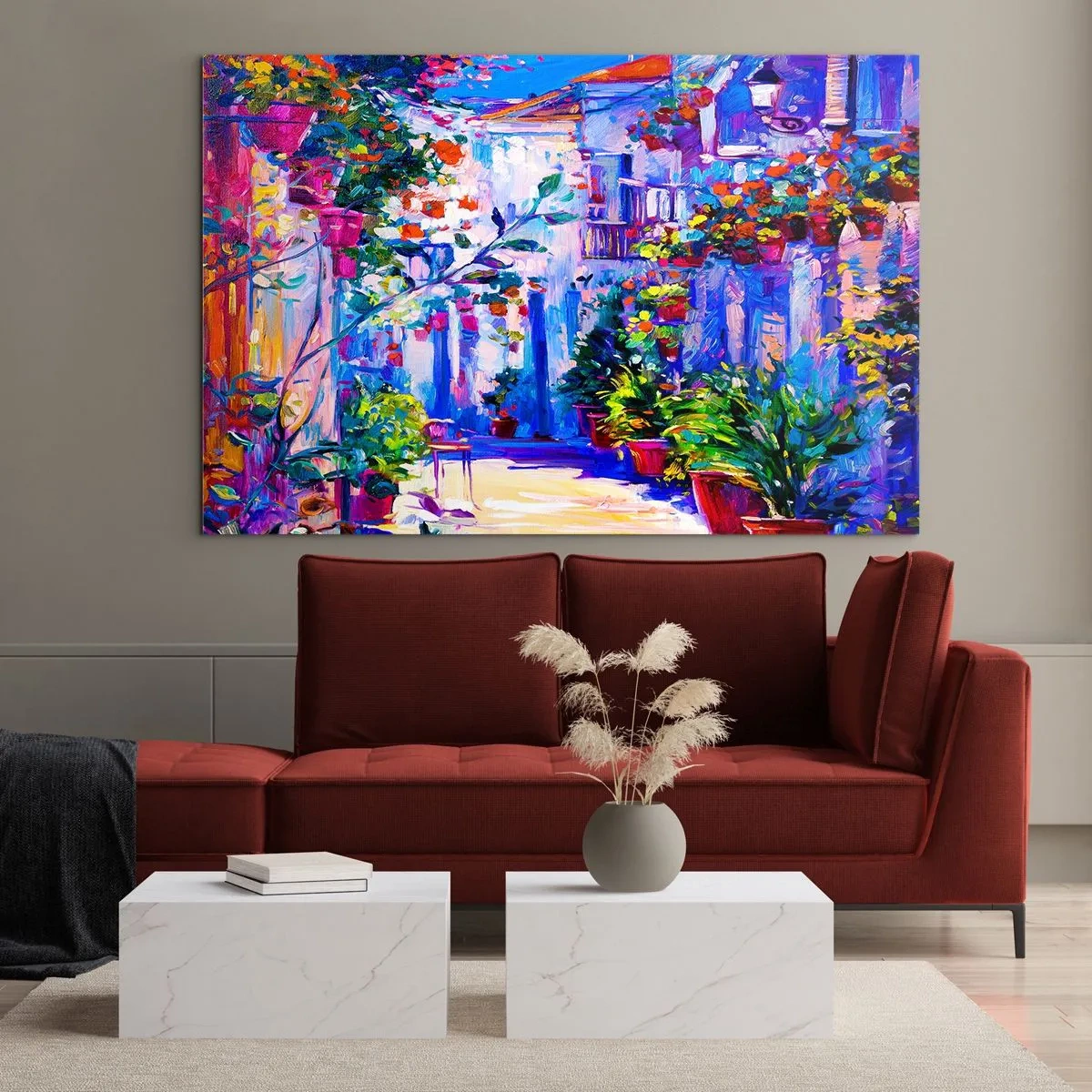 Obraz na szkle - Kolorowa uliczka z kwitnącymi roślinami i światłem - 70x50cm - Impresja - włoska uliczka - Nowoczesna dekoracja ścienna do salonu i sypialni ARTTOR