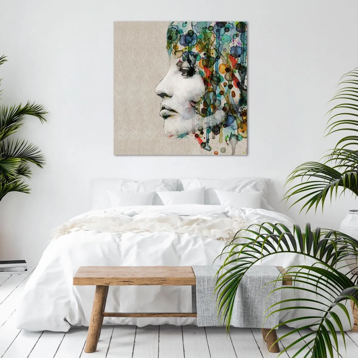 Obraz na płótnie - Wyłoniła się z szarości - 40x40 cm