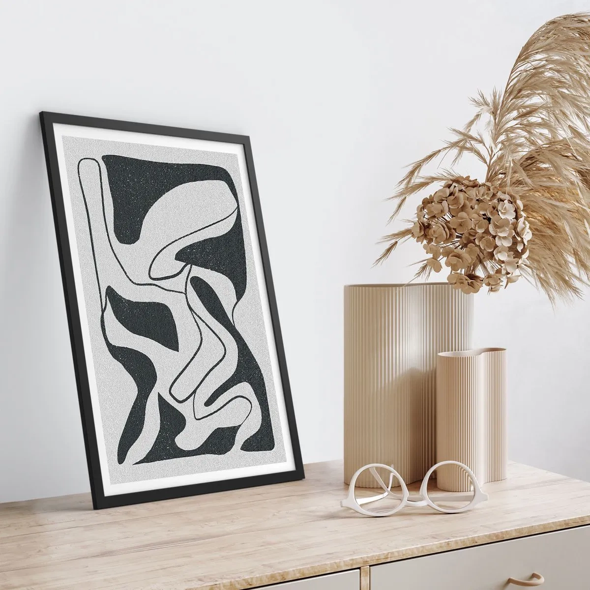 Plakat w czarnej ramie - Abstrakcyjna zabawa w labiryncie - 40x50 cm