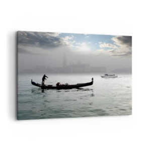 Obraz na płótnie - Gondola płynąca po wodach Wenecji w mglisty poranek z widokiem na miasto - 100x70cm - Bajeczne miasto z wody i mgły - Nowoczesna dekoracja ścienna do salonu, kuchni i sypialni ARTTOR