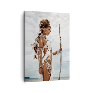 Obraz na płótnie - Kobieta w stylizacji boho na tle plaży i nieba - 50x70cm - Królowa tropików - Nowoczesna dekoracja ścienna do salonu, kuchni i sypialni ARTTOR