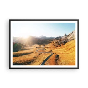 Plakat w czarnej ramie - Kręta droga w górach oświetlona zachodzącym słońcem - 100x70cm - W złotej dolinie - Nowoczesna dekoracja ścienna do salonu i sypialni ARTTOR