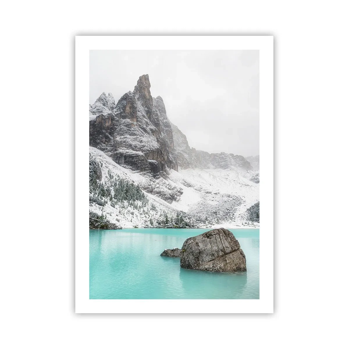 Plakat - Górskie jezioro z turkusową wodą otoczone ośnieżonymi szczytami - 50x70cm - Na straży - Nowoczesna dekoracja ścienna do salonu, kuchni i sypialni ARTTOR