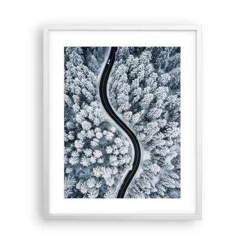 Plakat w białej ramie - Przez zimowy las - 40x50 cm