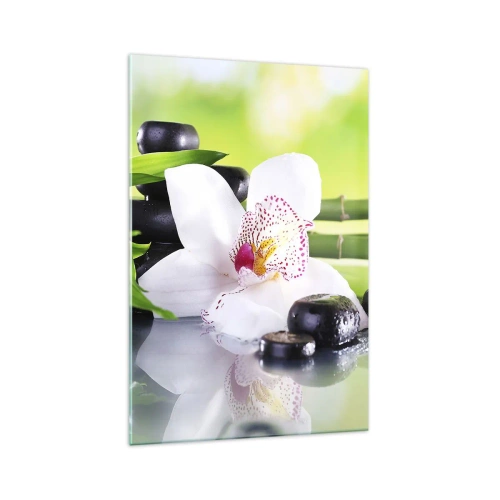 Obraz na szkle - Orchidea, kamienie i bambus w harmonijnej kompozycji spa - 70x100cm - Chłodna świeżość - Nowoczesna dekoracja ścienna do salonu i sypialni ARTTOR