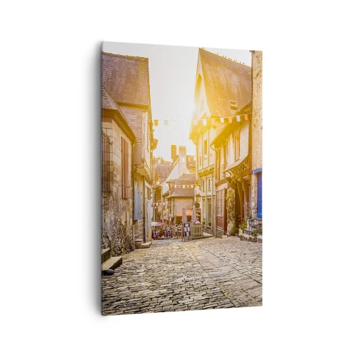 Obraz na płótnie - Urokliwa uliczka z kamiennym brukiem w świetle słońca - 80x120cm - Biały duch miasteczka - Nowoczesna dekoracja ścienna do salonu i sypialni ARTTOR