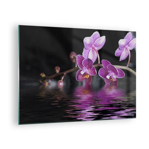 Obraz na szkle - Fioletowe orchidee odbijające się w wodzie - 70x50cm - Liliowe odbicie piękna - Nowoczesna dekoracja ścienna do salonu i sypialni ARTTOR