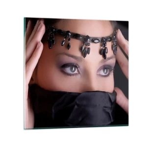 Obraz na szkle - Orientalna kusząca tajemnica - 60x60 cm