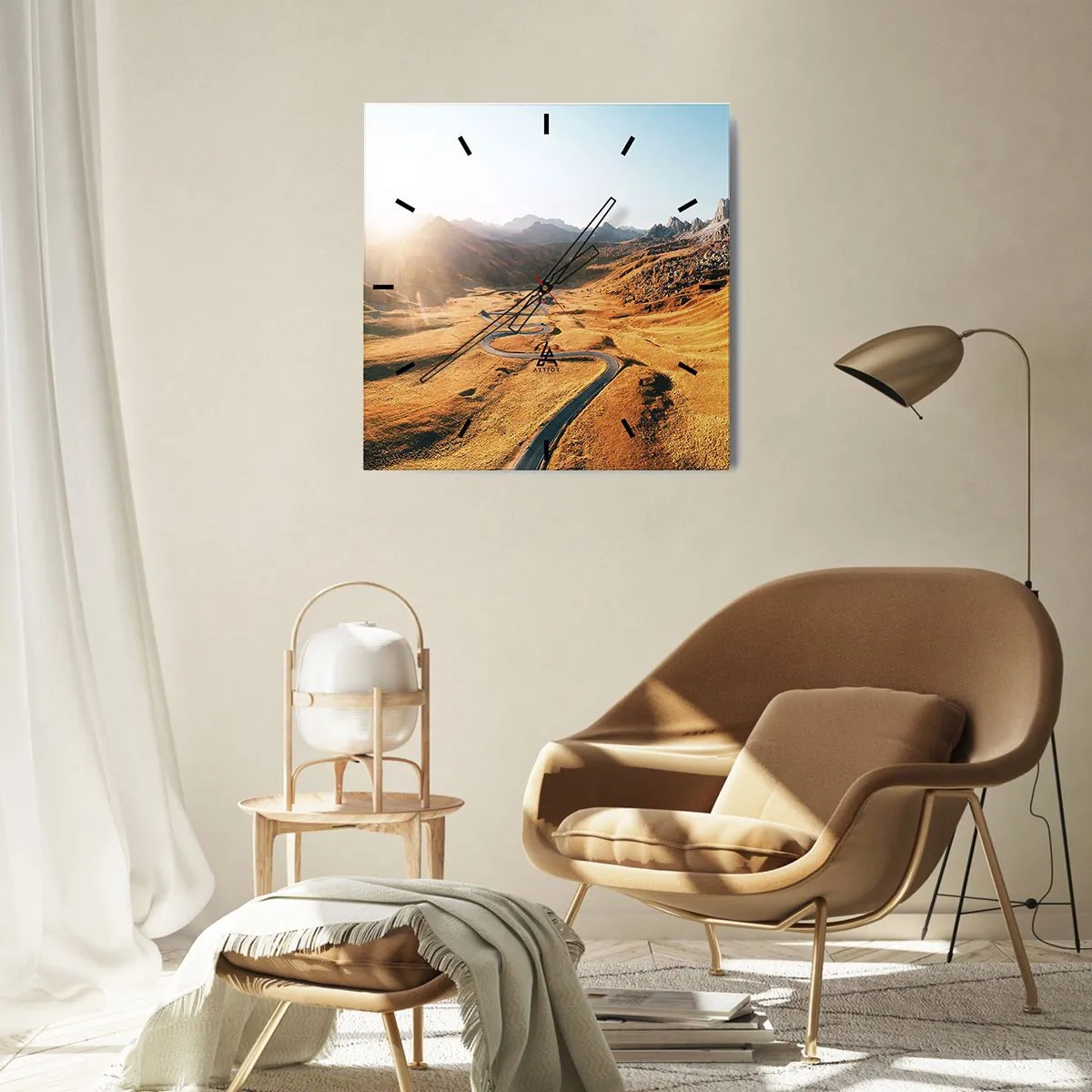 Zegar ścienny - W złotej dolinie - 30x30 cm