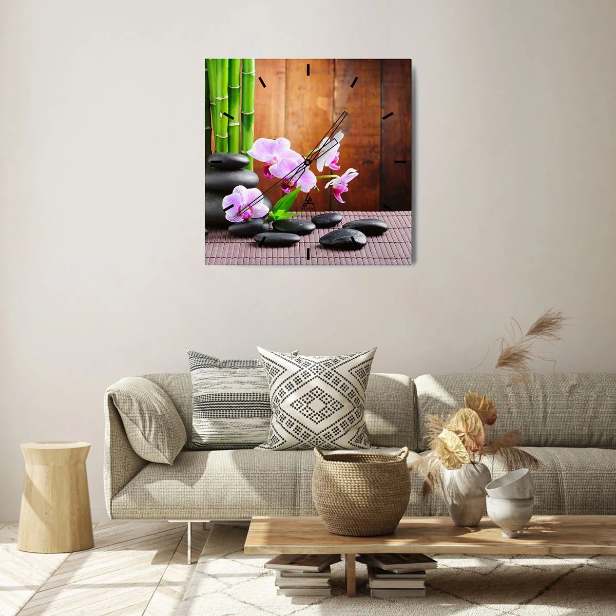 Zegar ścienny - Bambus, kamienie i różowe orchidee w stylu Zen na tle drewna - 30x30cm - Poznaj przyjemności wschodu - Nowoczesna dekoracja ścienna do salonu i sypialni ARTTOR