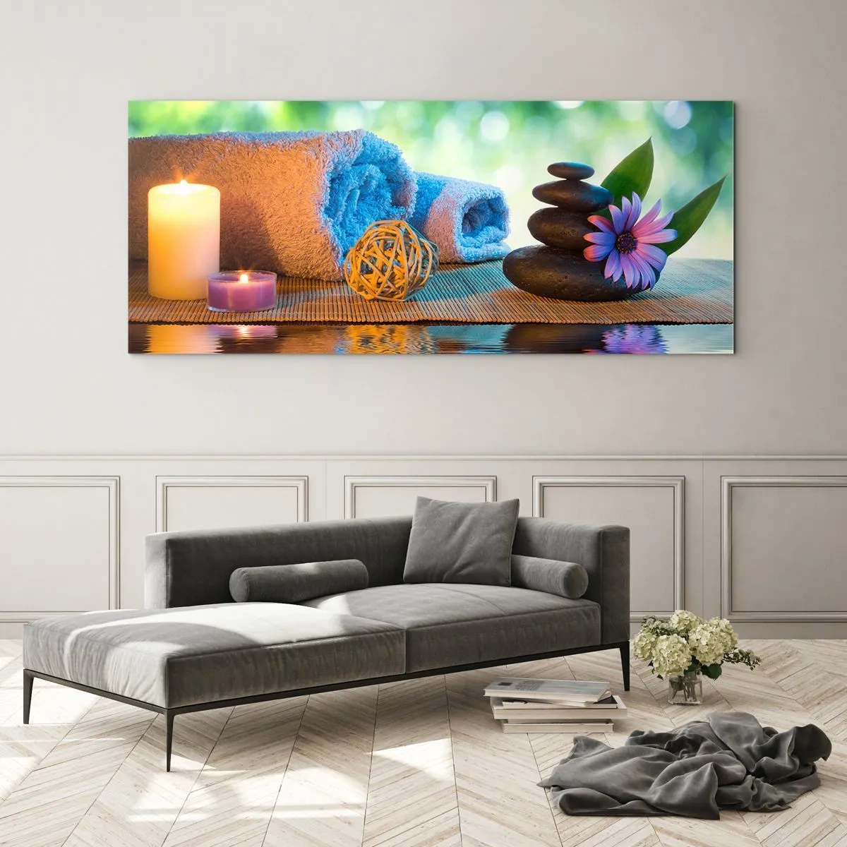 Obraz na szkle - Relaksacyjny zestaw SPA z ręcznikami, świecami i kamieniami - 140x50cm - Czas dla ciała - Nowoczesna dekoracja ścienna do salonu i sypialni ARTTOR