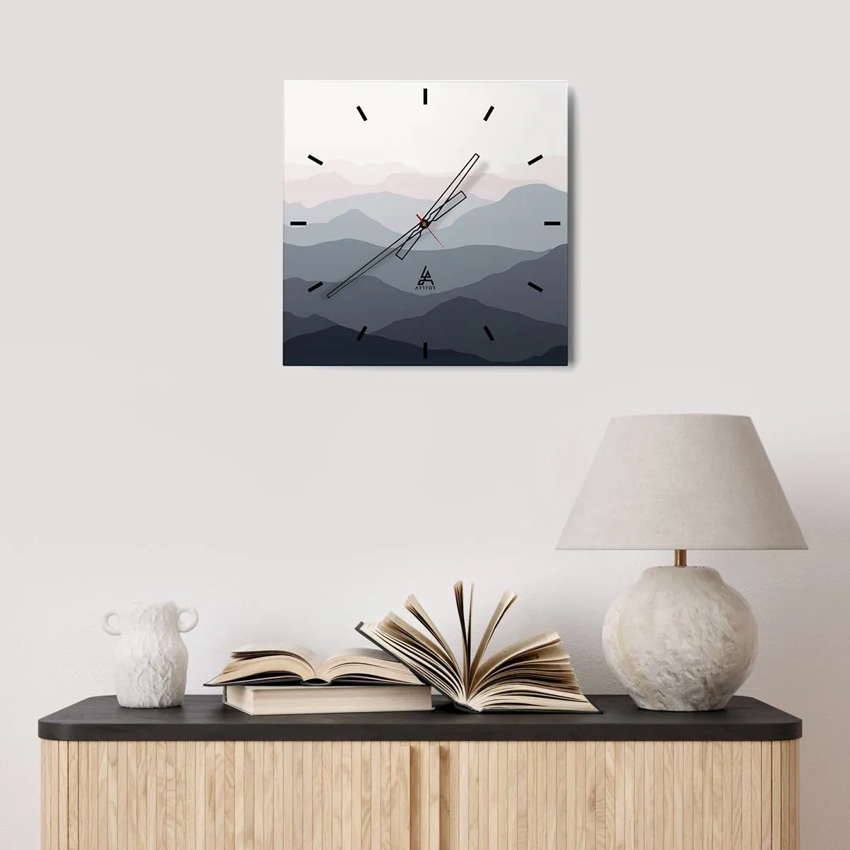Zegar ścienny - Subtelne warstwy gór w odcieniach szarości i błękitu - 30x30cm - Fale gór - Nowoczesna dekoracja ścienna do salonu i sypialni ARTTOR