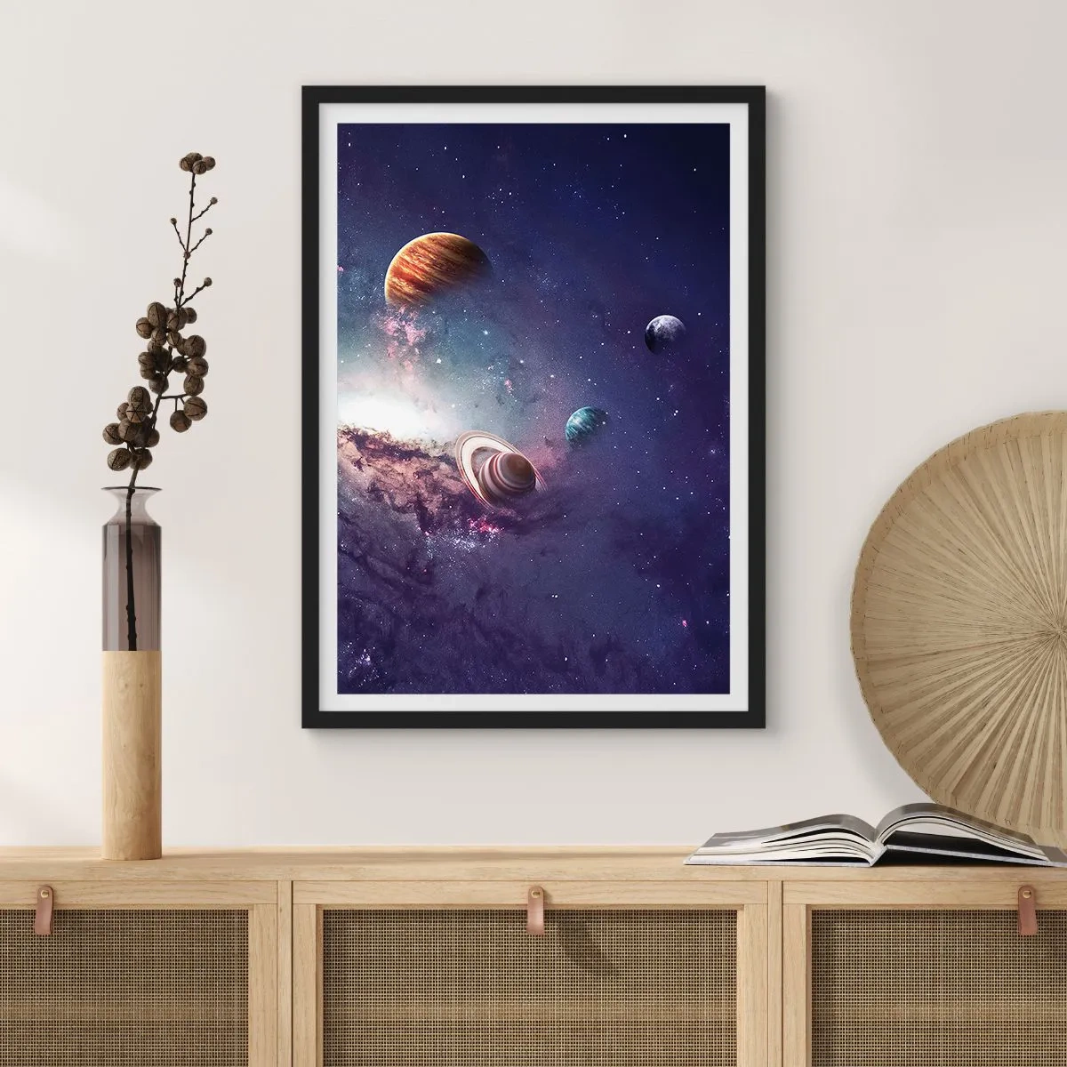Plakat w czarnej ramie - Kolorowy układ planet w kosmicznej scenerii - 50x70cm - Układ słoneczno-taneczny - Nowoczesna dekoracja ścienna do salonu i sypialni ARTTOR