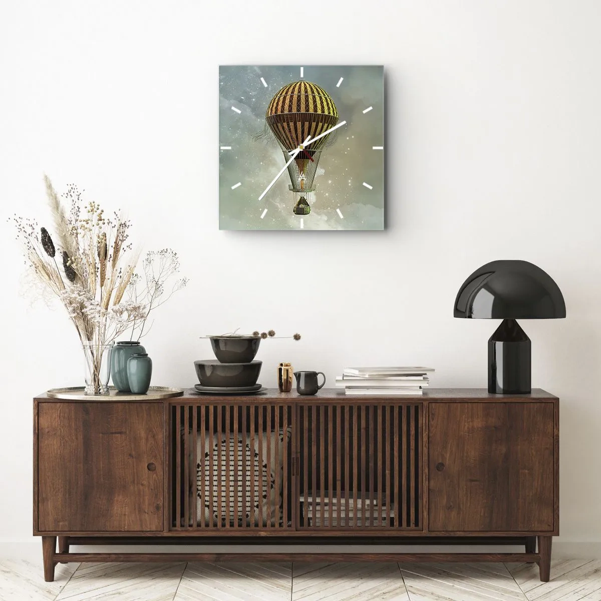 Zegar ścienny - Balon na gorące powietrze unoszący się wśród chmur - 30x30cm - Pionierskie loty - Nowoczesna dekoracja ścienna do salonu i sypialni ARTTOR