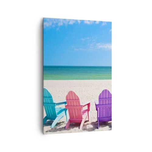 Obraz na płótnie - Kolorowe leżaki na plaży z widokiem na morze - 80x120cm - Tęczowa plaża - Nowoczesna dekoracja ścienna do salonu i sypialni ARTTOR