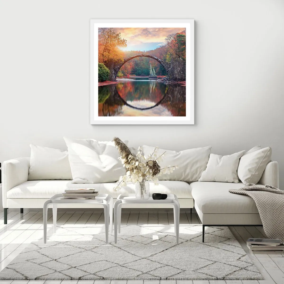 Plakat w białej ramie - Po drugiej stronie lustra - 60x60 cm