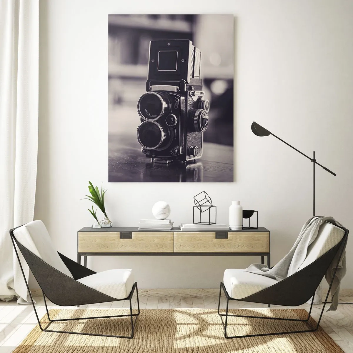 Obraz na szkle - Zabytkowy aparat fotograficzny w czerni i bieli - 80x120cm - Magia starej fotografii - Nowoczesna dekoracja ścienna do salonu i sypialni ARTTOR