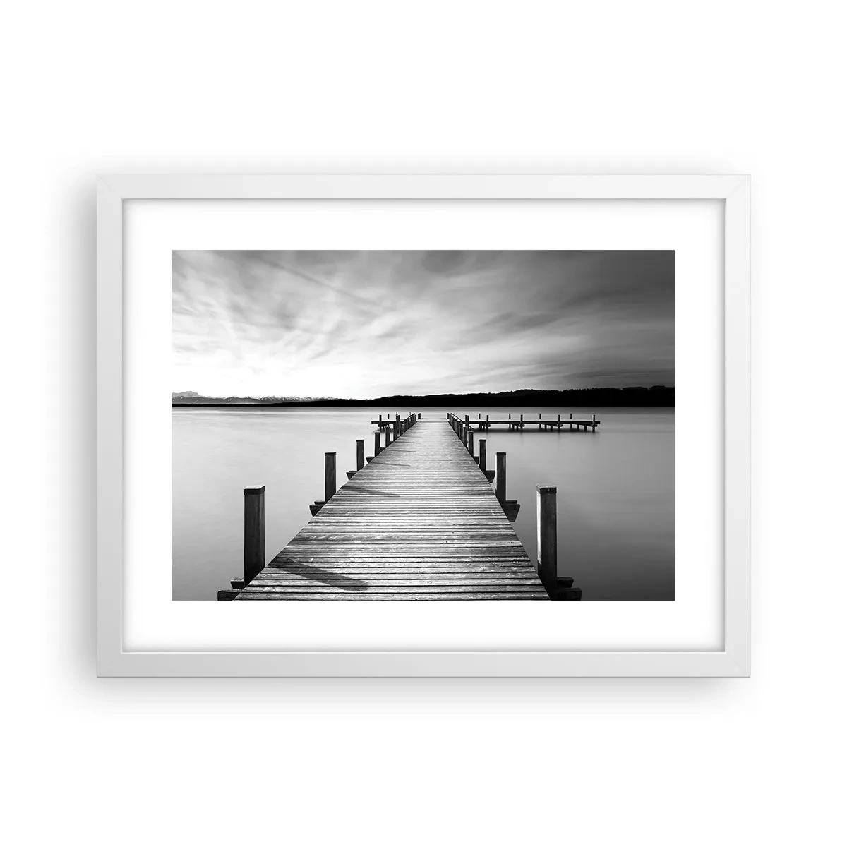 Plakat w białej ramie - U wodopoju – spokoju - 40x30 cm