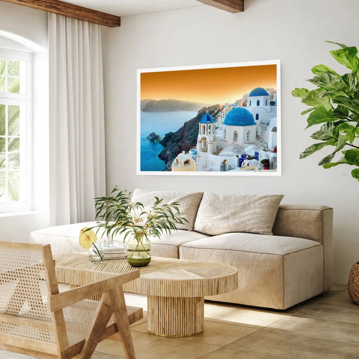 Plakat - Widok na Santorini z białymi budynkami i błękitnym morzem - 100x70cm - Santorini - przytulone do skał - Nowoczesna dekoracja ścienna do salonu i sypialni ARTTOR