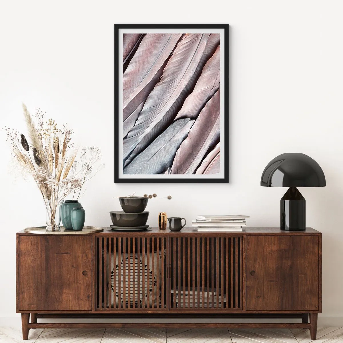 Plakat w czarnej ramie - W różowej srebrzystości - 61x91 cm