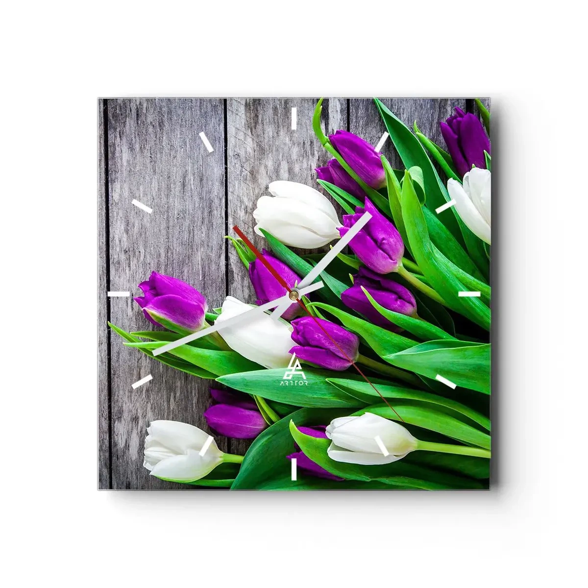 Zegar ścienny - Bukiet fioletowych i białych tulipanów na drewnianym tle - 30x30cm - W dniu wiosennego święta - Nowoczesna dekoracja ścienna do salonu i sypialni ARTTOR