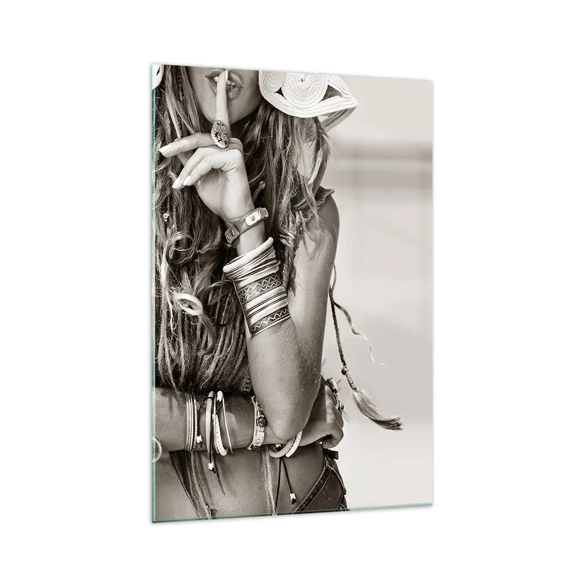 Obraz na szkle - Portret kobiety w stylu boho z biżuterią - 70x100cm - Jak to dziewczyna - Nowoczesna dekoracja ścienna do salonu i sypialni ARTTOR