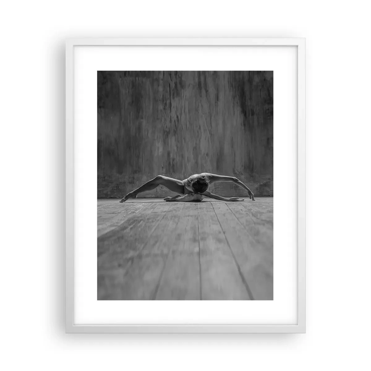 Plakat w białej ramie - Symetria odnaleziona - 40x50 cm