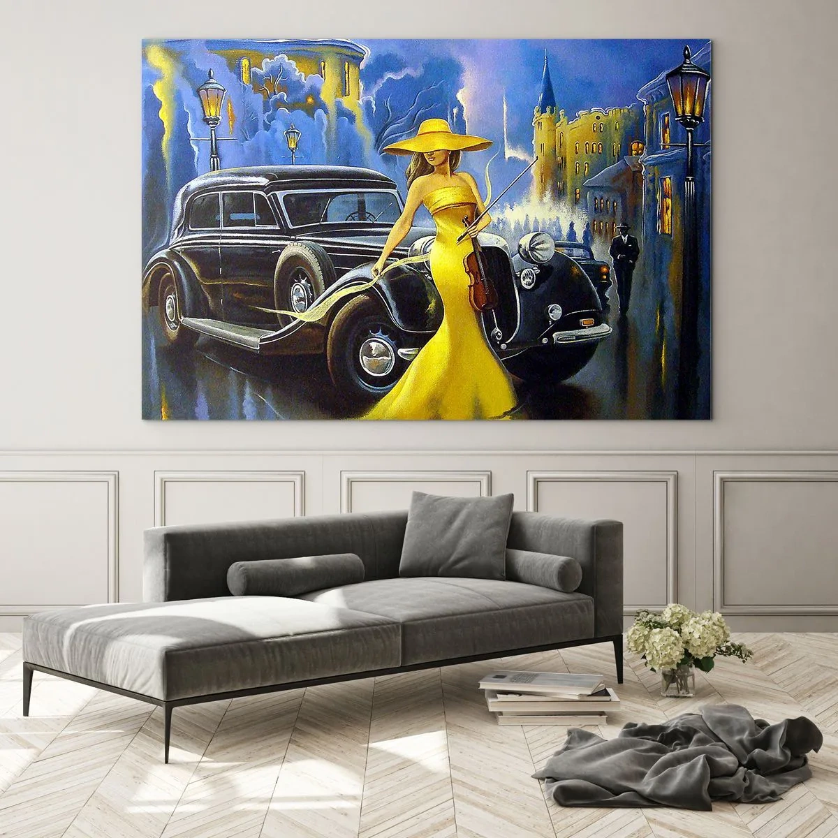 Obraz na szkle - Kobieta w żółtej sukni obok zabytkowego samochodu - 70x50cm - Nokturn na skrzypce i miłość - Nowoczesna dekoracja ścienna do salonu i sypialni ARTTOR