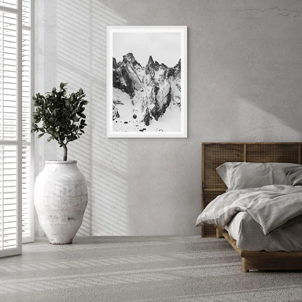 Plakat w białej ramie - Granitowa groźna grań - 40x50 cm